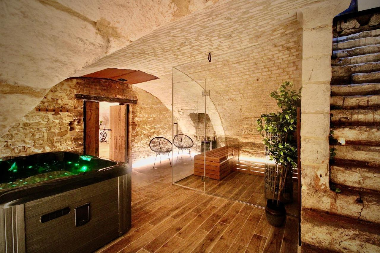 Spa Gaalor***** - Jacuzzi & Sauna A Rouen Extérieur photo
